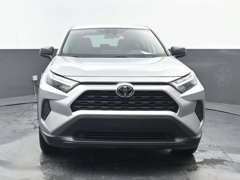 Used 2024 Toyota RAV4 LE FWD image 20