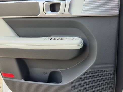Used 2025 Hyundai Santa Fe SEL FWD image 27
