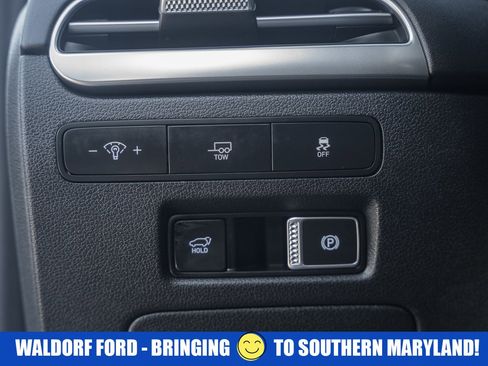 Used 2024 Hyundai Palisade SEL image 40