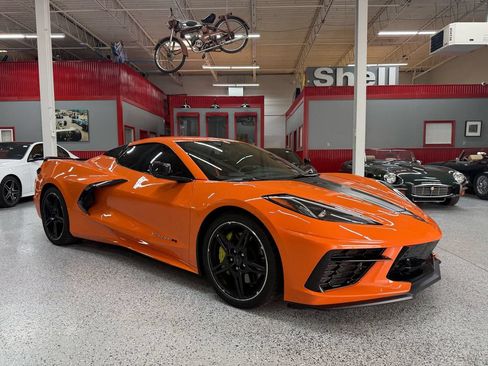 Used 2022 Chevrolet Corvette Stingray Preferred Conv w/ Z51 Performance Package RWD image 10
