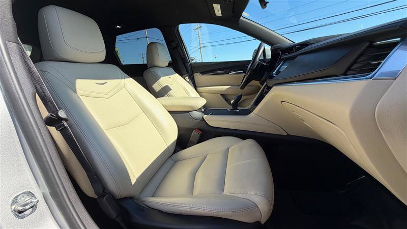 Used 2019 Cadillac XT5 FWD image 35
