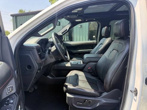 Used 2024 Ford Expedition Max Limited AWD/4WD image 2