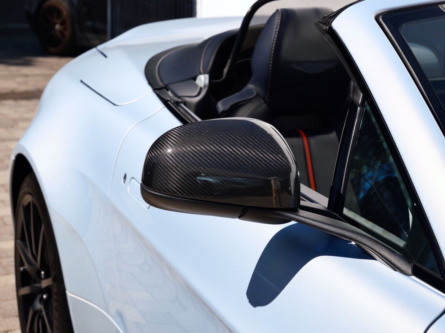 Used 2015 Aston Martin V12 Vantage S RWD image 24