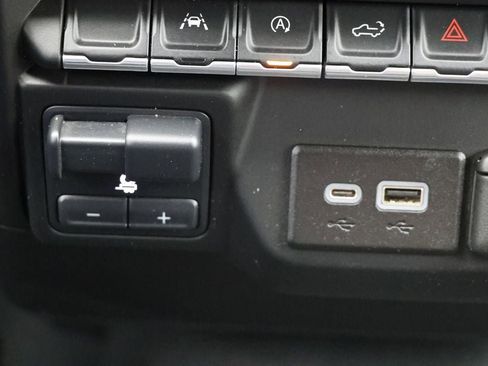 Used 2023 Chevrolet Silverado 1500 Custom image 29