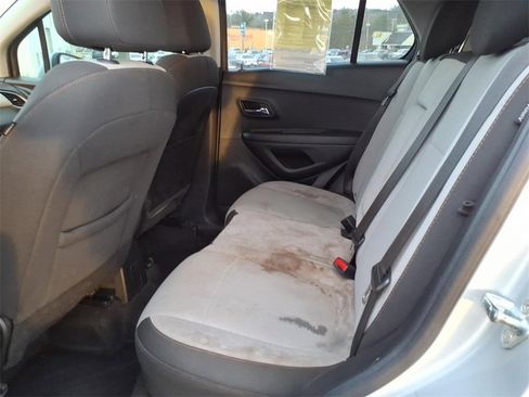 Used 2021 Chevrolet Trax LS w/ Tint and Cruise Package image 20