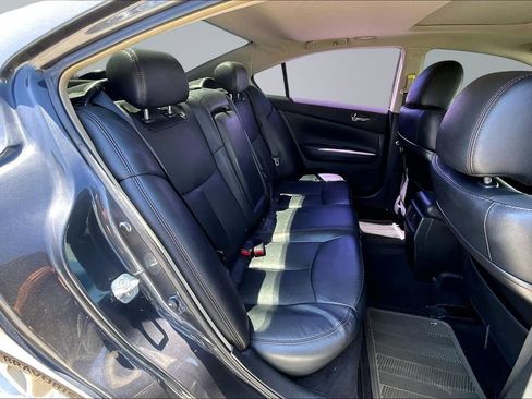 Used 2012 Nissan Maxima 3.5 SV FWD image 18