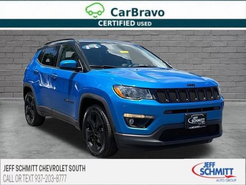 Used 2018 Jeep Compass Latitude FWD image 1