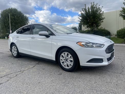 Used 2014 Ford Fusion S FWD image 10