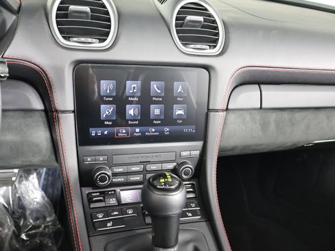 Used 2025 Porsche 718 Boxster Spyder RS image 38