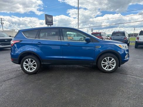 Used 2017 Ford Escape SE AWD/4WD image 8