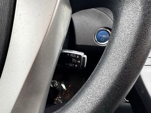 Used 2014 Toyota Prius Three image 24