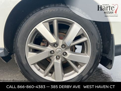 Used 2015 Nissan Pathfinder Platinum w/ Family Entertainment Package image 48