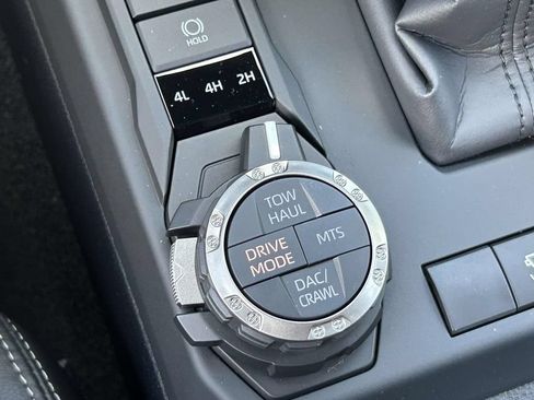 New 2026 Toyota 4Runner TRD Off-Road Premium AWD/4WD image 24