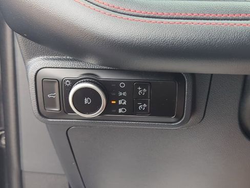 Used 2025 Ford Explorer ST-Line image 35