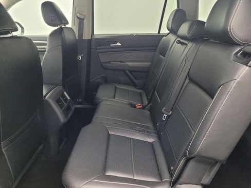 Used 2021 Volkswagen Atlas SE image 18