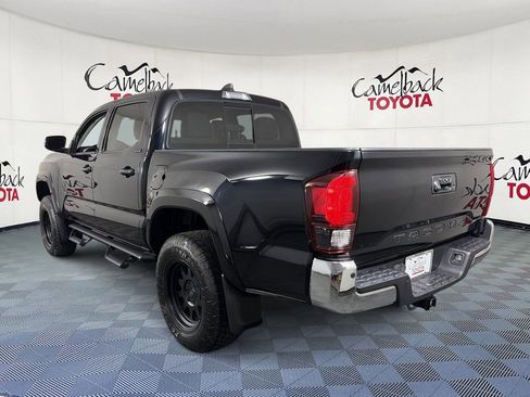 Used 2022 Toyota Tacoma SR5 RWD image 5