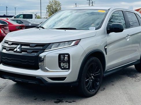 Used 2025 Mitsubishi Outlander Sport SE image 12