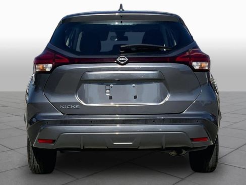 Used 2024 Nissan Kicks S FWD image 5