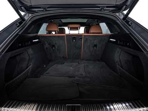 Certified 2024 Audi Q8 e-tron Premium Plus image 22