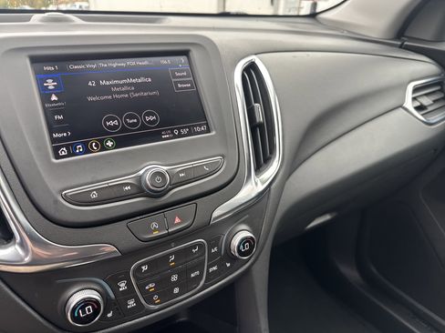 Used 2024 Chevrolet Equinox LT image 23