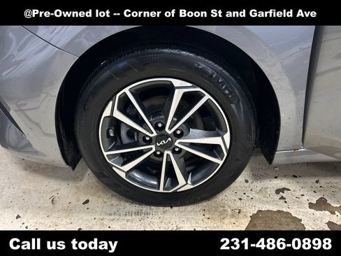 Used 2023 Kia Forte LXS FWD image 11