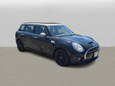 Used 2017 MINI Cooper Clubman S AWD/4WD image 2