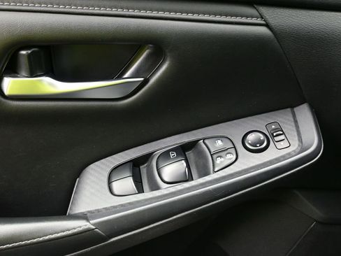 Used 2024 Nissan Sentra SV image 17