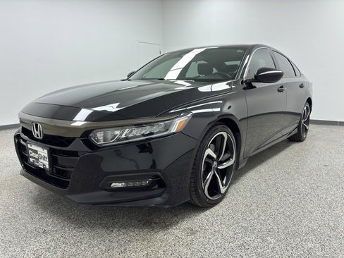 Used 2020 Honda Accord Sport image 4