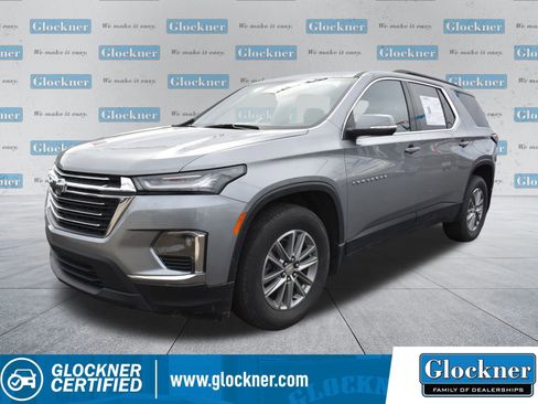 Used 2023 Chevrolet Traverse LT image 1