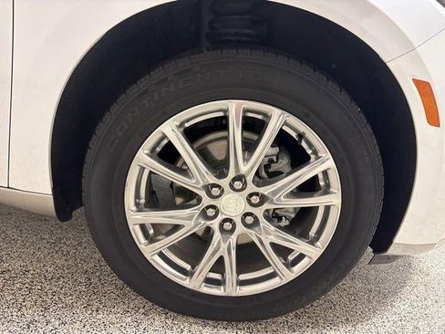 Used 2022 Buick Enclave Essence w/ Experience Buick Package image 21