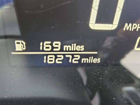 Used 2025 Nissan Kicks S image 23