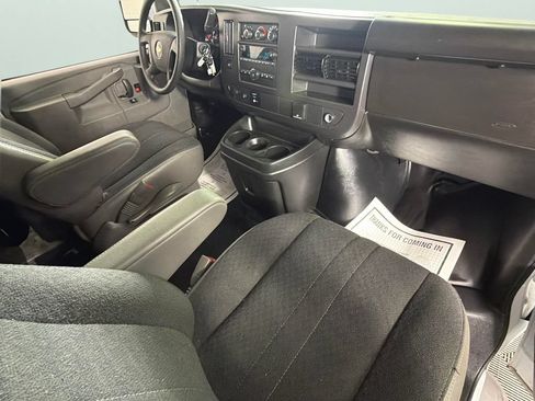 Used 2025 Chevrolet Express 2500 w/ Driver Convenience Package RWD image 32