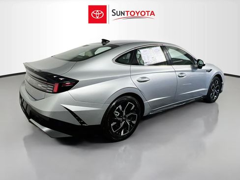 Used 2025 Hyundai Sonata SEL FWD image 4