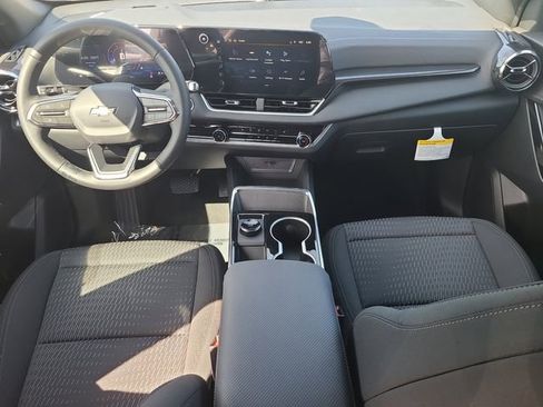 New 2026 Chevrolet Equinox LT FWD image 10