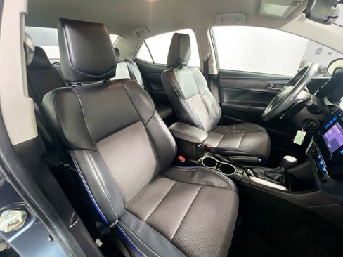 Used 2019 Toyota Corolla SE image 30