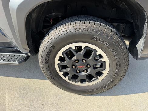 Used 2026 Toyota 4Runner TRD Off-Road Premium AWD/4WD image 21