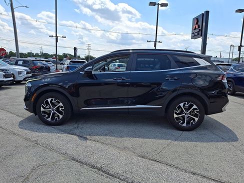 Used 2023 Kia Sportage EX w/ EX Premium Package AWD/4WD image 4