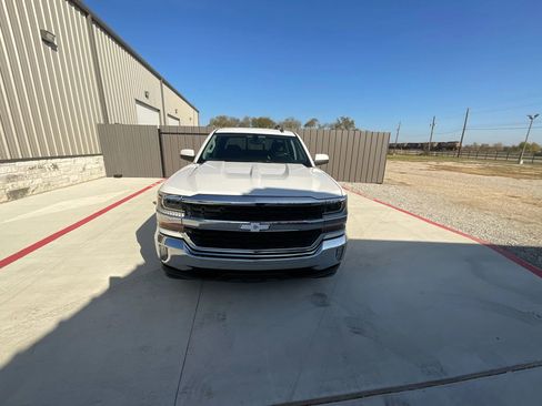 Used 2018 Chevrolet Silverado 1500 LT w/ All Star Edition RWD image 2