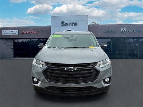 Used 2019 Chevrolet Traverse LT w/ LPO, Blackout Package image 2