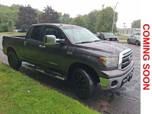 Used 2012 Toyota Tundra 4x4 Double Cab w/ Tow Pkg image 4
