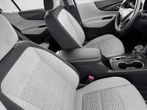 Used 2024 Chevrolet Equinox LS image 19