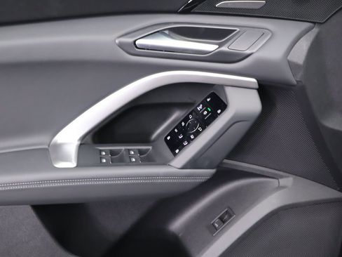 Used 2025 Audi Q5 Premium Plus w/ Premium Plus image 26