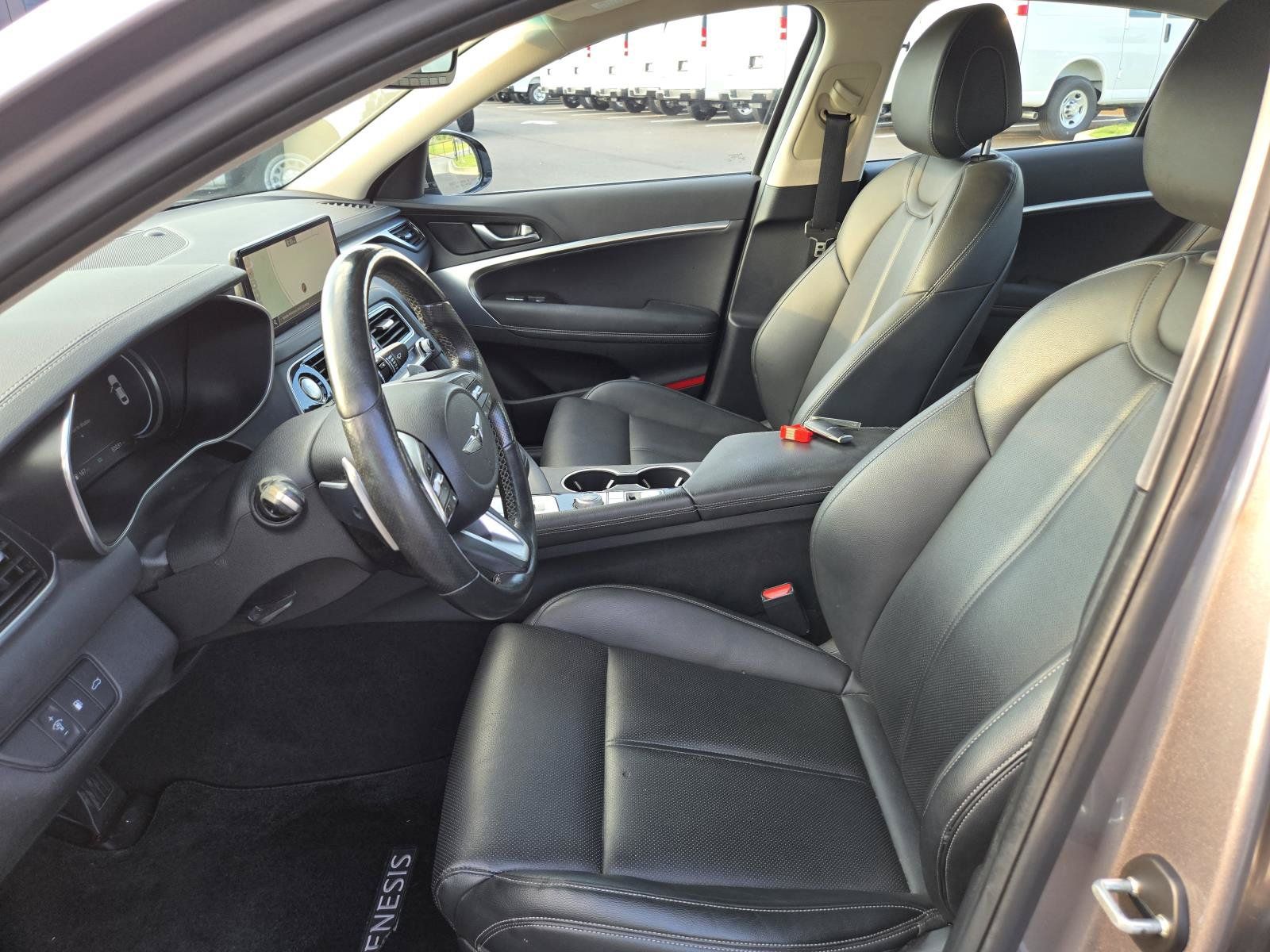Used 2022 Genesis G70 2.0T AWD/4WD image 18