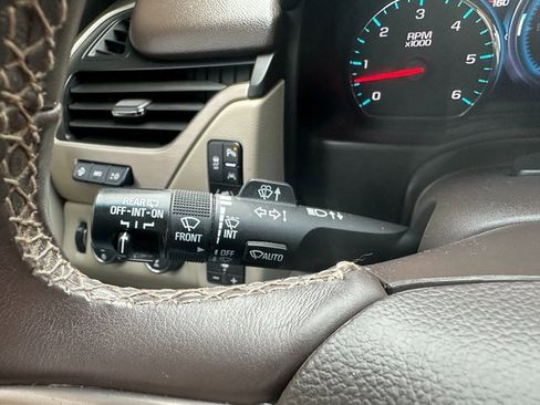 Used 2017 GMC Yukon Denali w/ Open Road Package image 39