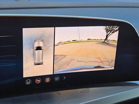 New 2026 Cadillac Vistiq Sport image 13