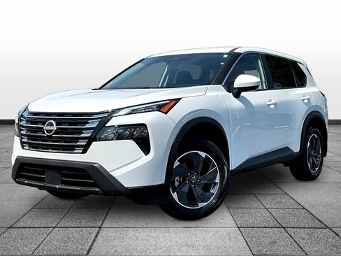 Certified 2026 Nissan Rogue SV AWD/4WD image 3
