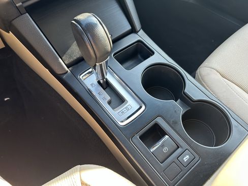 Used 2017 Subaru Legacy 2.5i Premium image 15