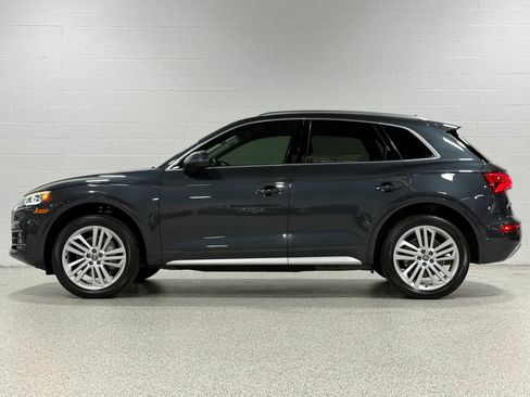Used 2018 Audi Q5 2.0T Premium Plus w/ Premium Plus Package AWD/4WD image 9