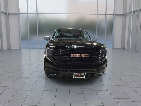 Used 2023 GMC Sierra 1500 Elevation w/ X31 Off-Road Package AWD/4WD image 3