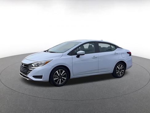 Used 2025 Nissan Versa SV FWD image 8